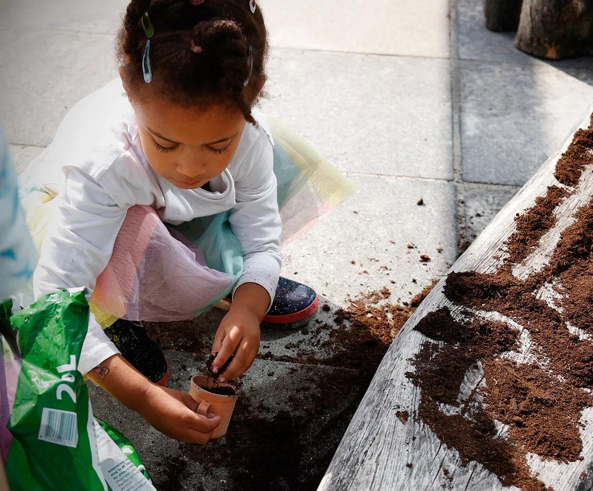 PG - standaard - kind - tuinieren - moestuin