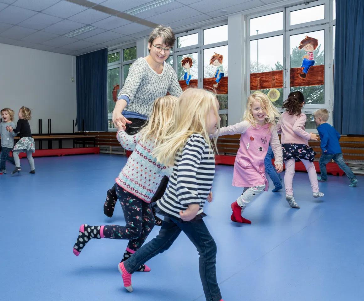 BSO - standaard - kinderen sporten - gymzaal