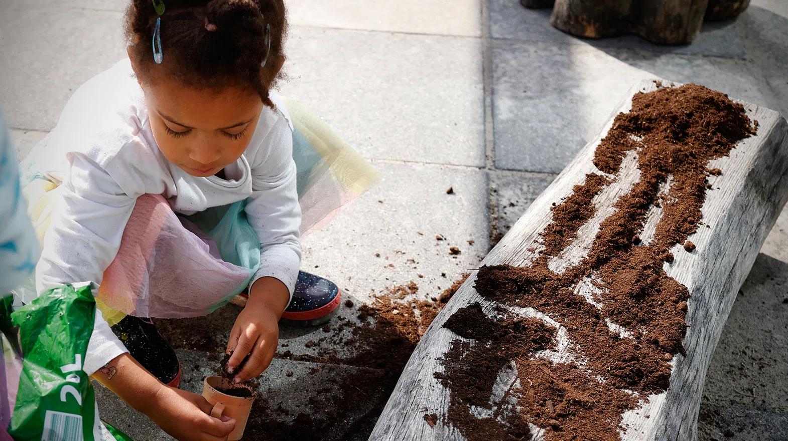 PG - standaard - kind - tuinieren - moestuin