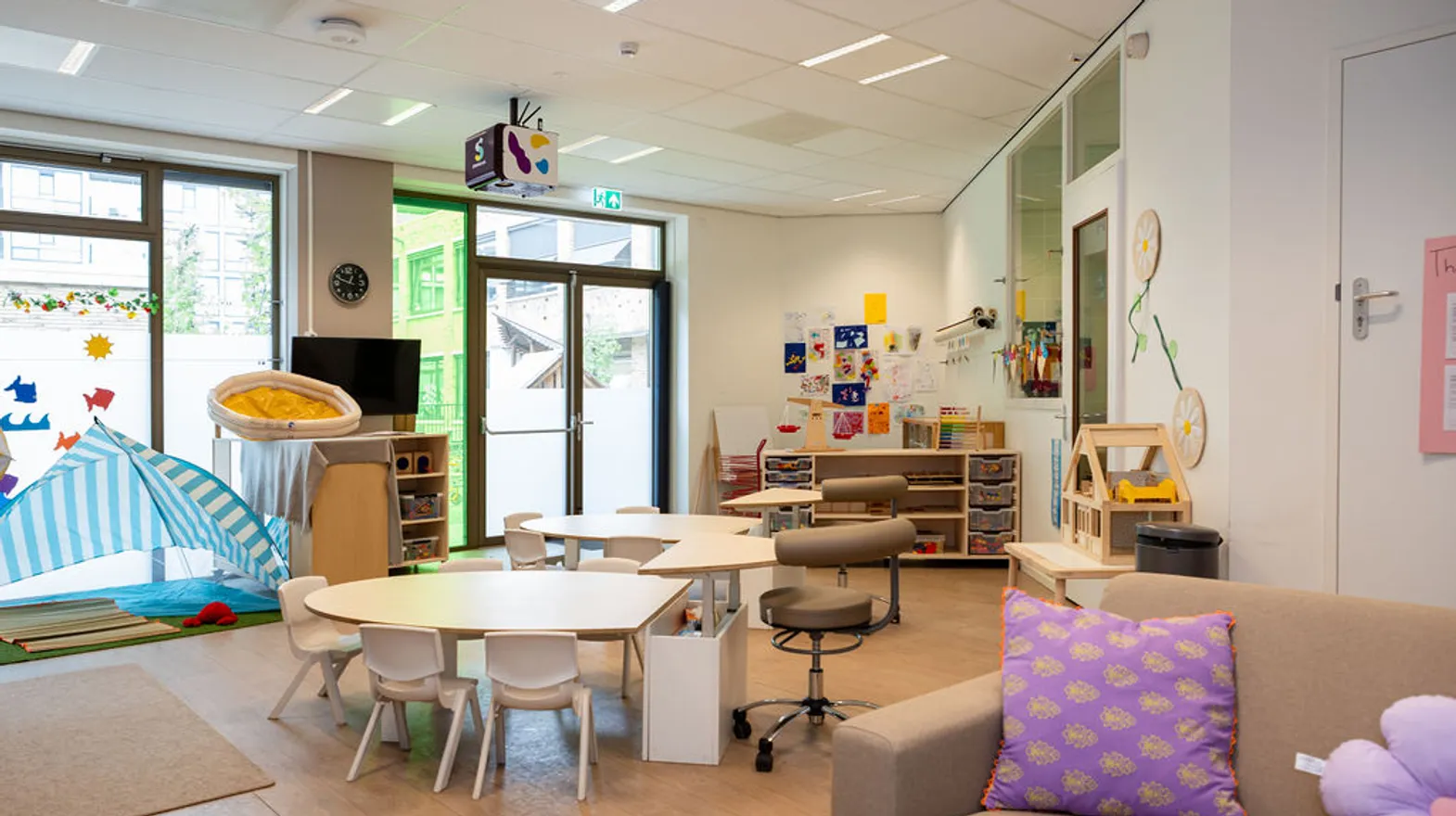 Binnenruimte van PO Mattheus in Utrecht van Kind&co ludens