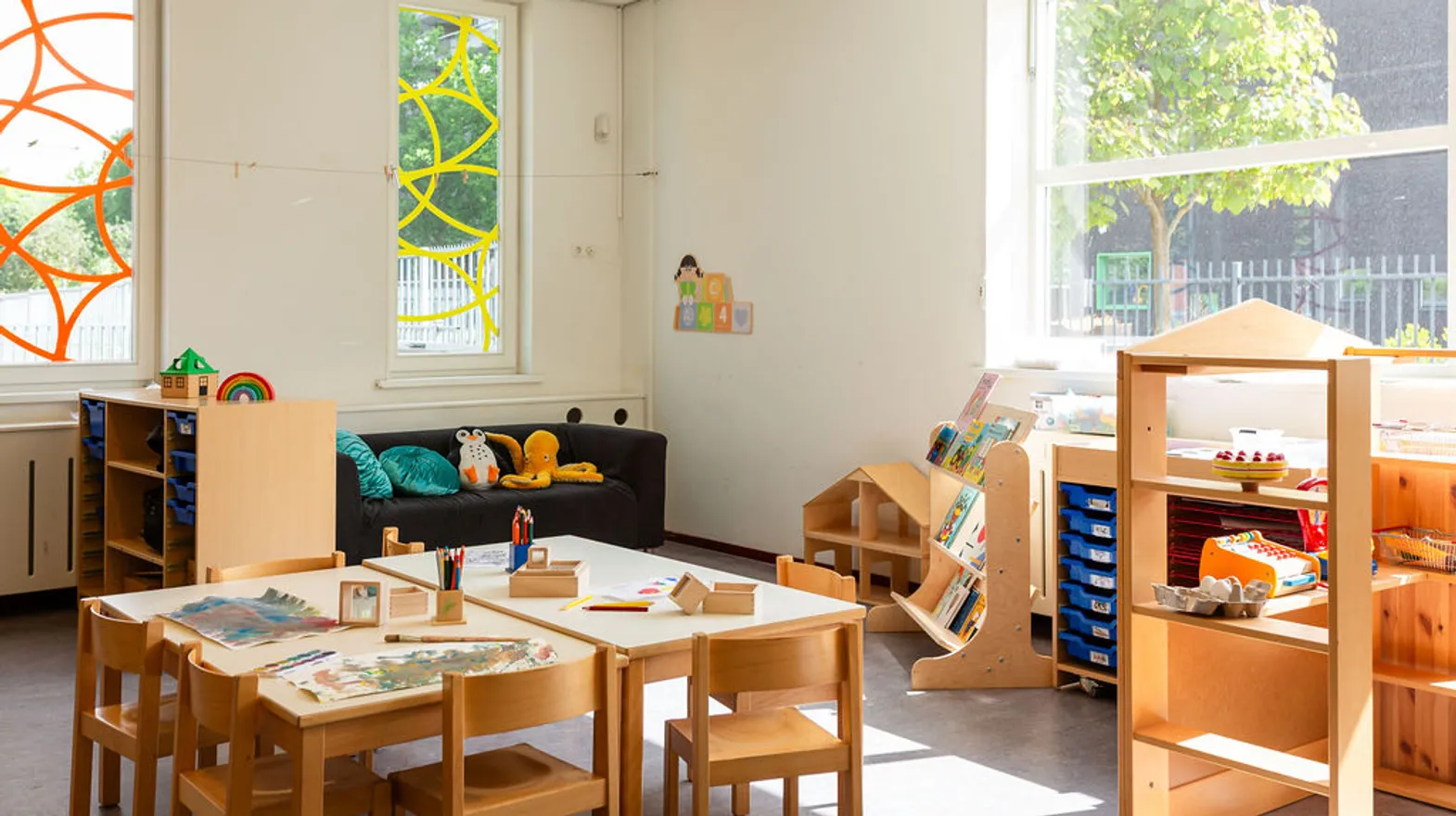 Verschillende speelhoeken bij peuteropvang El Warda bij kinderopvang Kind&co Ludens