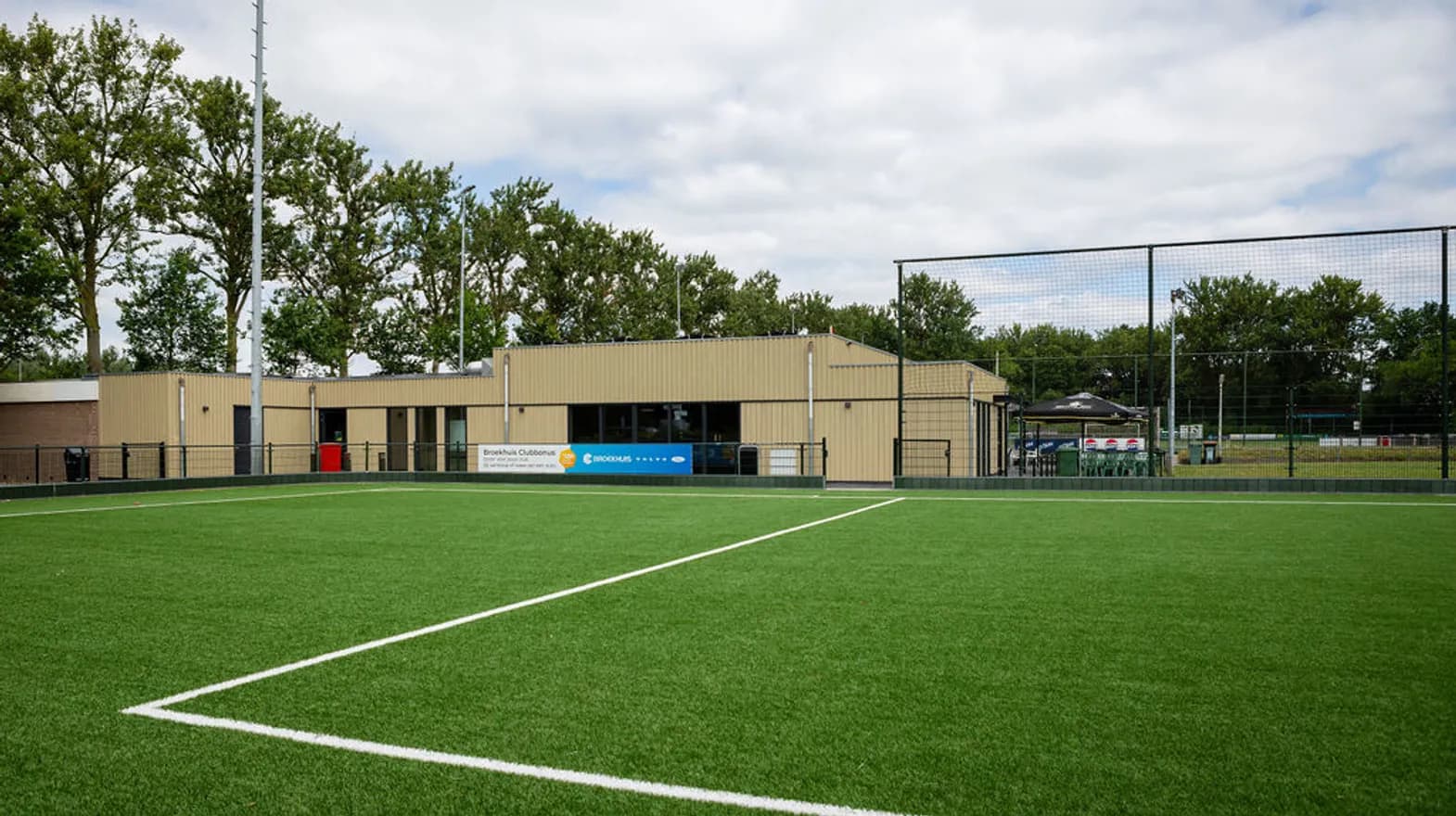 Buitenruimte van BSO Sport & Bewegen, Kind&co ludens