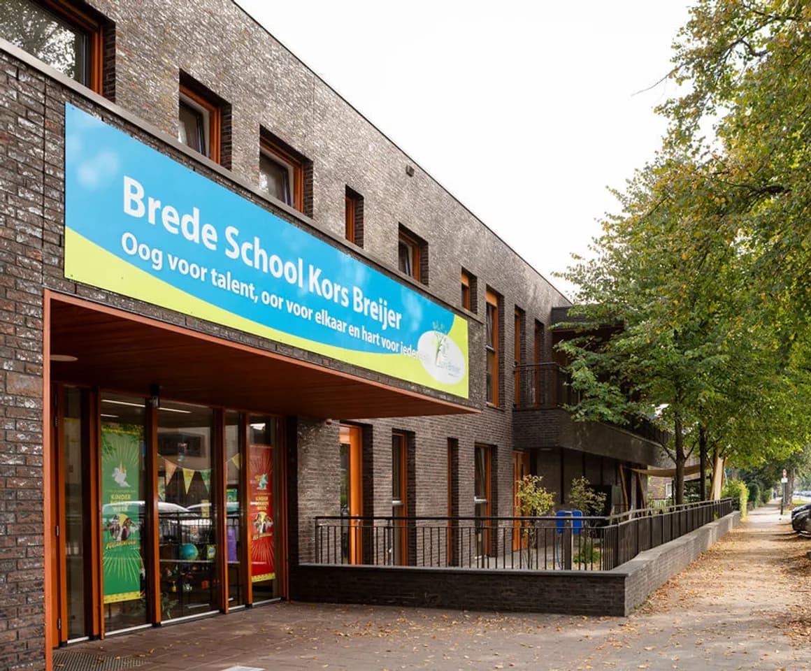 Voorgevel buitenruimte BSO Speelrijk Weesp Kind&co ludens