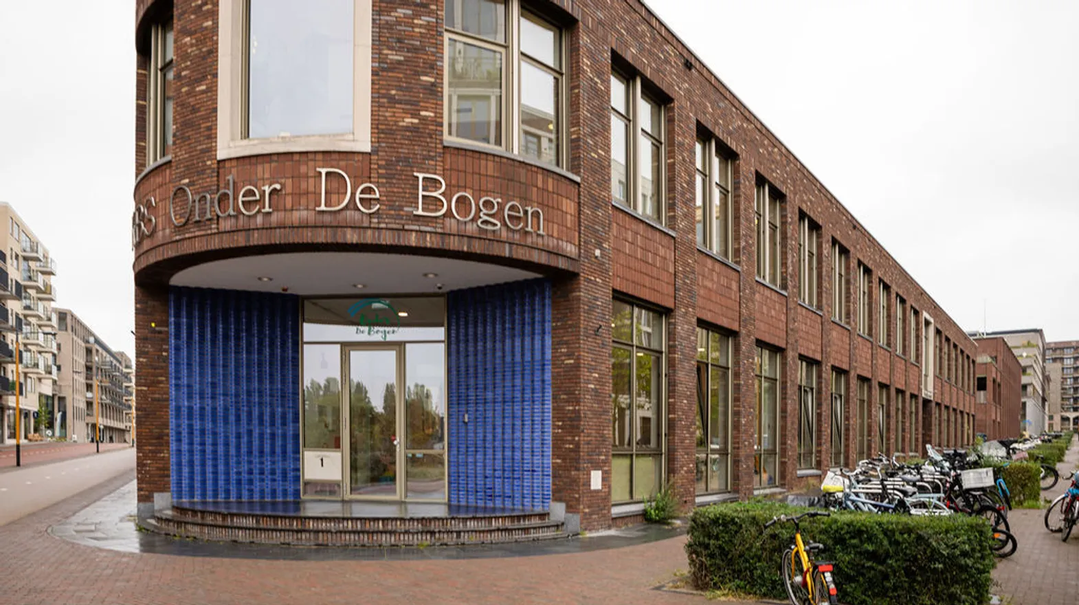 Voorgevel PO Onder de bogen Utrecht Kind&co ludens