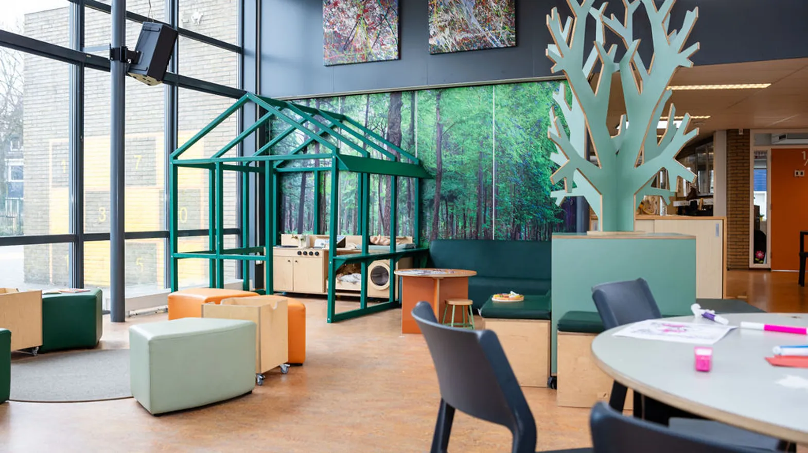 Binnenruimte van BSO de Staatsliedjes, Kind&co ludens