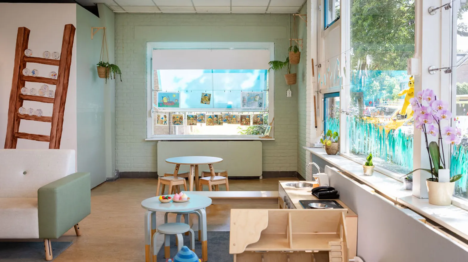 Binnenruimte van PO Klimladder, Kind&co ludens