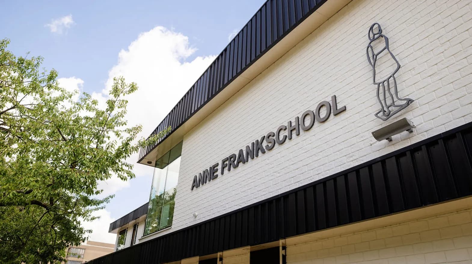 Voorgevel Anne Frank school Utrecht Kind&co ludens