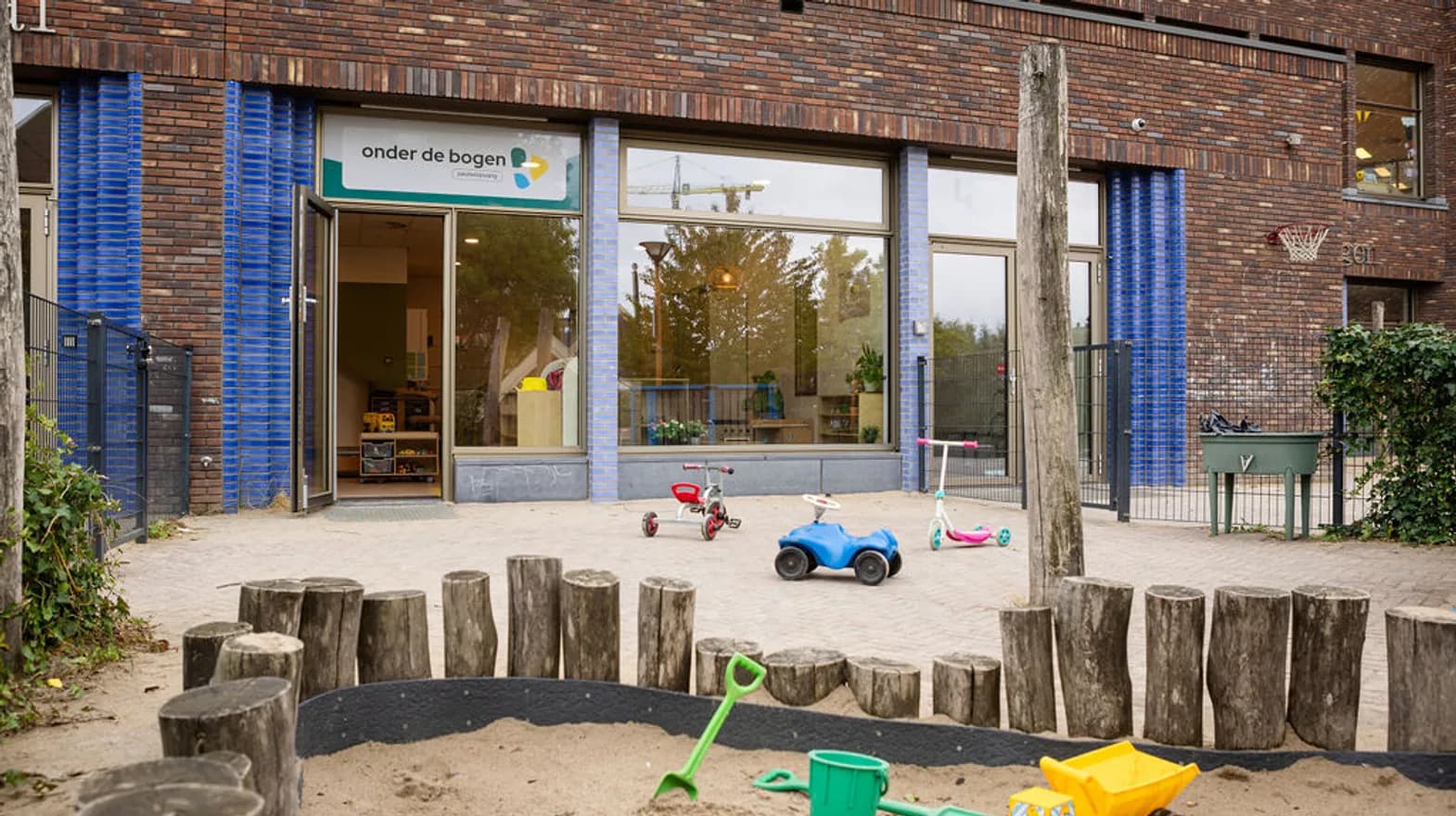 Buitenruimte PO Onder de bogen Utrecht Kind&co ludens