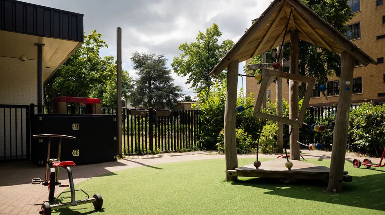 Speelruimte buiten BSO Anne Frank Utrecht Kind&co ludens