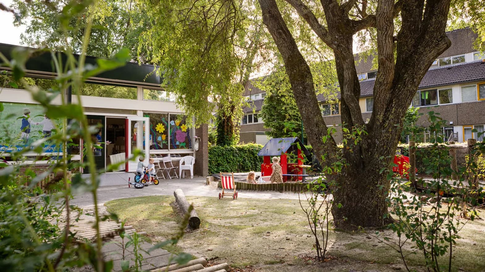 Buitenruimte PO Duimelijn Maarssen Kind&co ludens