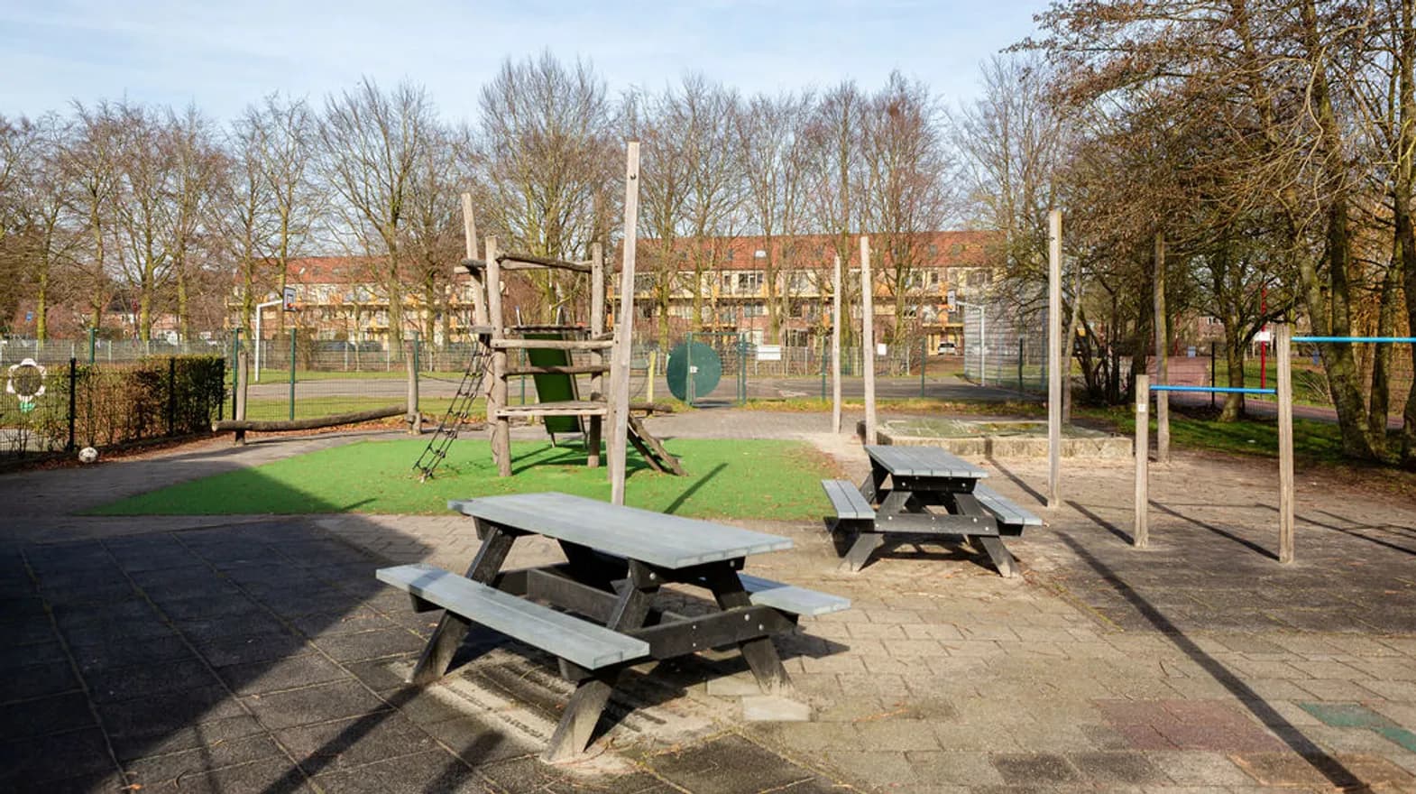 De buitenruimte van peuteropvang waterwereld bij kinderopvang Kind&co Ludens