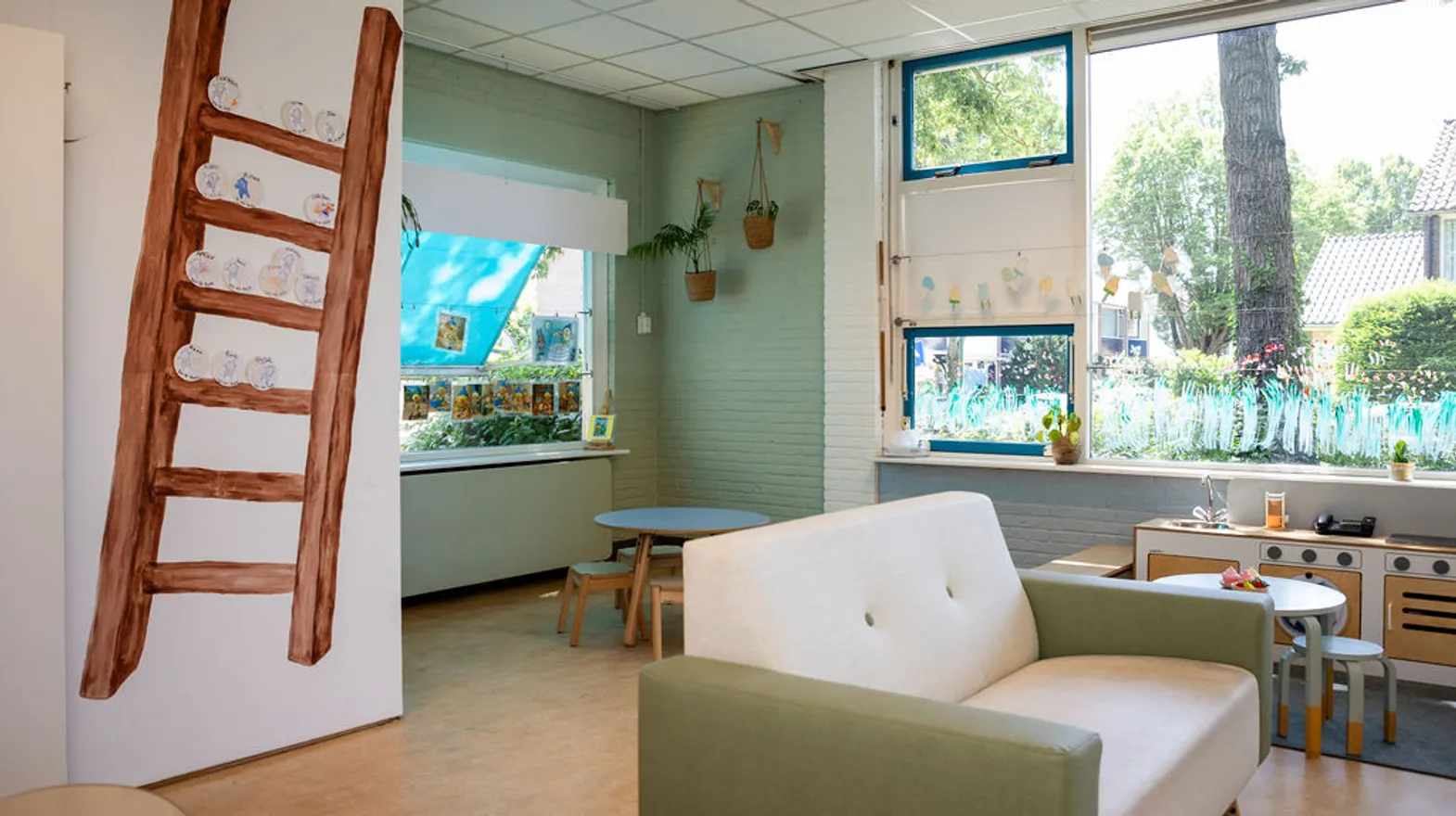 Binnenruimte van PO Klimladder, Kind&co ludens