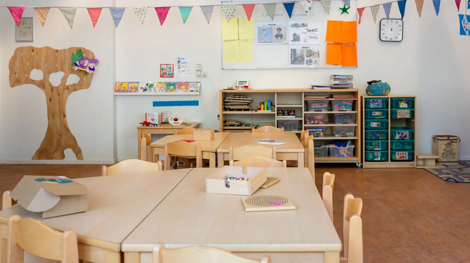 De groepsruimte met verschillend speelmateriaal bij peuteropvang Kaleidoskoop Columbus, kinderopvang Kind&co Ludens