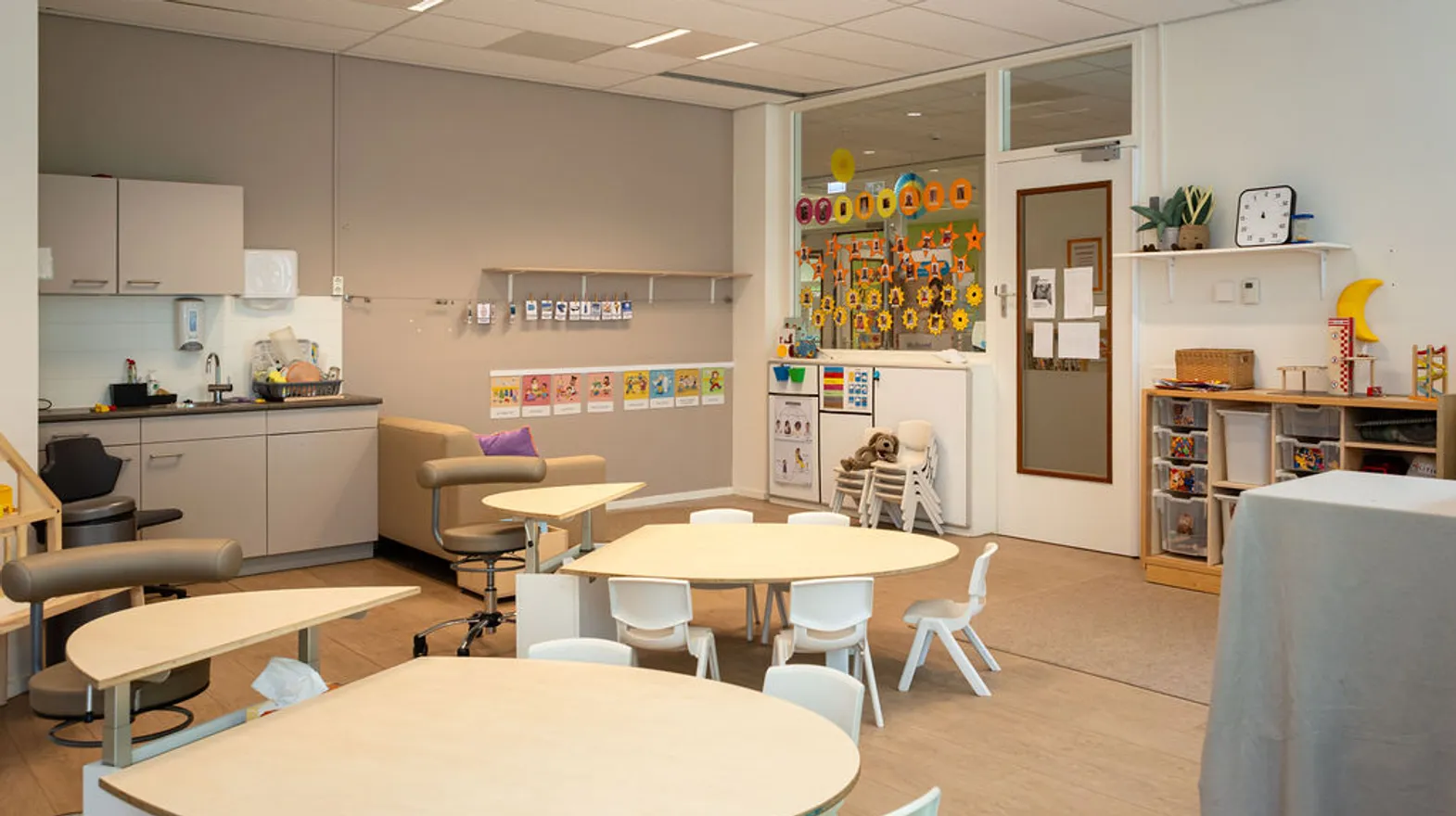 Binnenruimte van PO Mattheus in Utrecht van Kind&co ludens