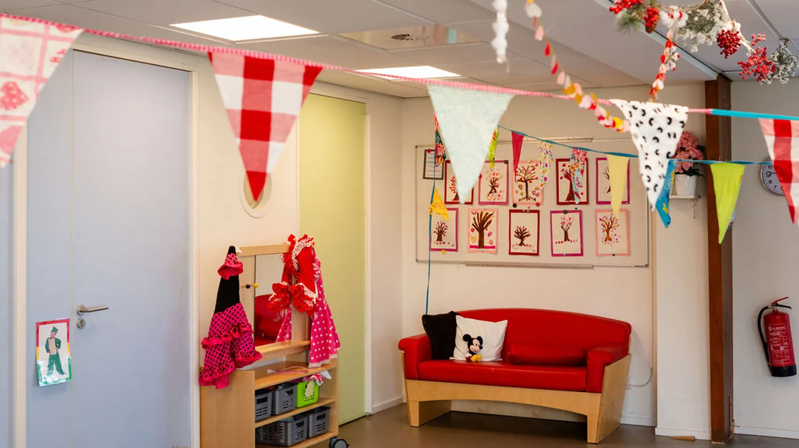 De verkleedhoek en rusthoek van peuteropvang Piraatje, kinderopvang Kind&co Ludens