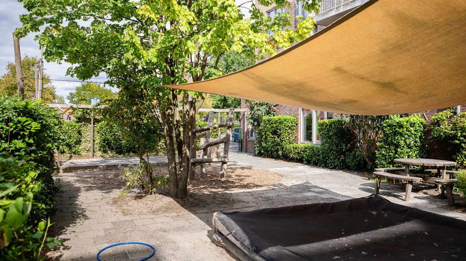 Buitenruimte BSO Klimboom Kortenhoef Kind&co ludens