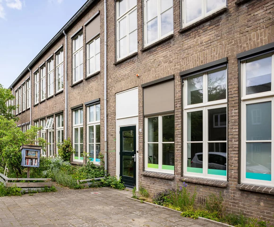 Buitenruimte van BSO Pebbles, Kind&co ludens