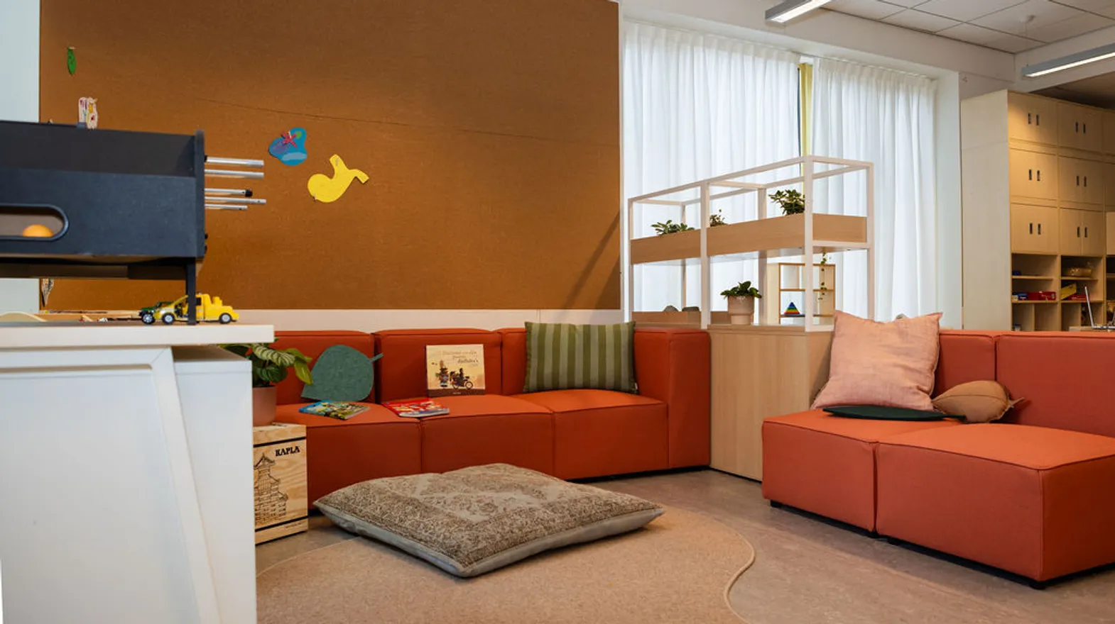 De leeshoek van buitenschoolse opvang Montessori Oog in Al, kinderopvang Kind&co Ludens