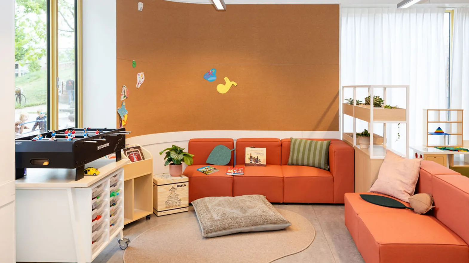De groepsruimte van buitenschoolse opvang Montessori Oog in Al, kinderopvang Kind&co Ludens