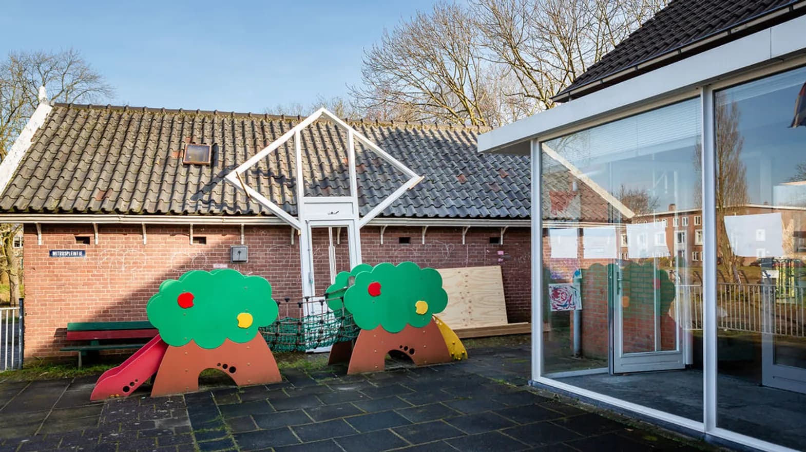 De buitenruimte van peuteropvang Piraatje, kinderopvang Kind&co Ludens