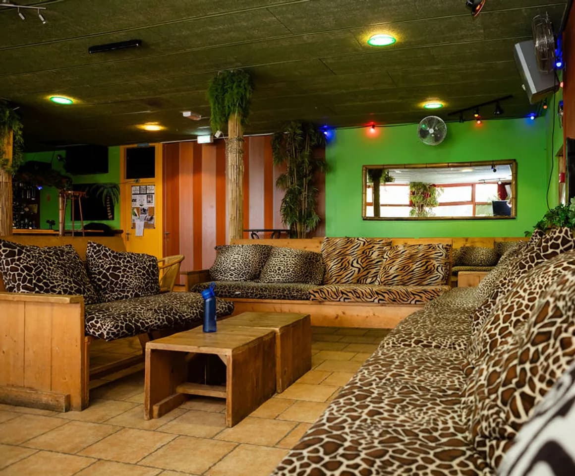 De groepsruimte van buitenschoolse opvang Hangmat, kinderopvang Kind&co Ludens