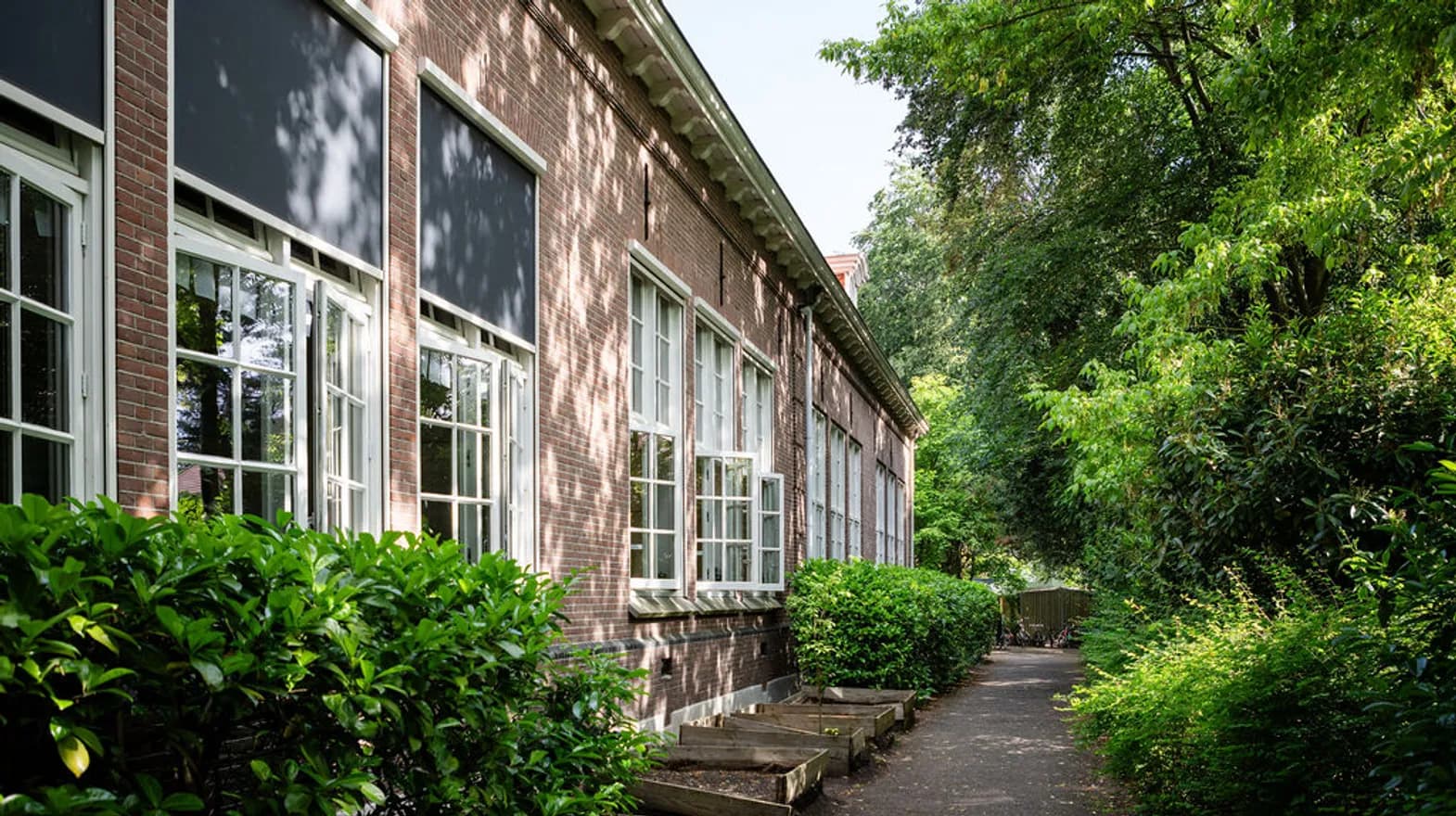 Buitenruimte PO van Dijck Bilthoven Kind&co ludens