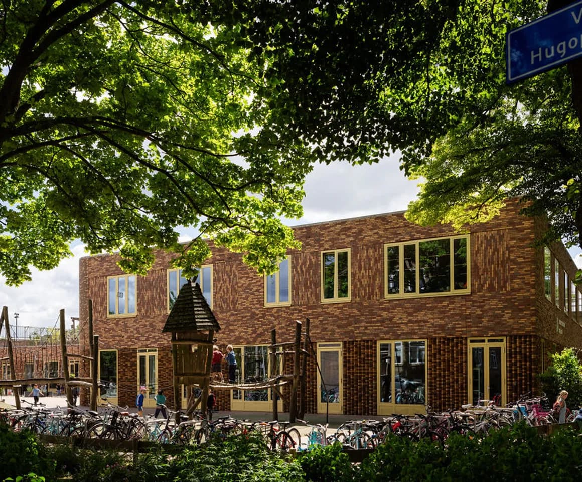 Het pand van buitenschoolse opvang Montessori Oog in Al, kinderopvang Kind&co Ludens