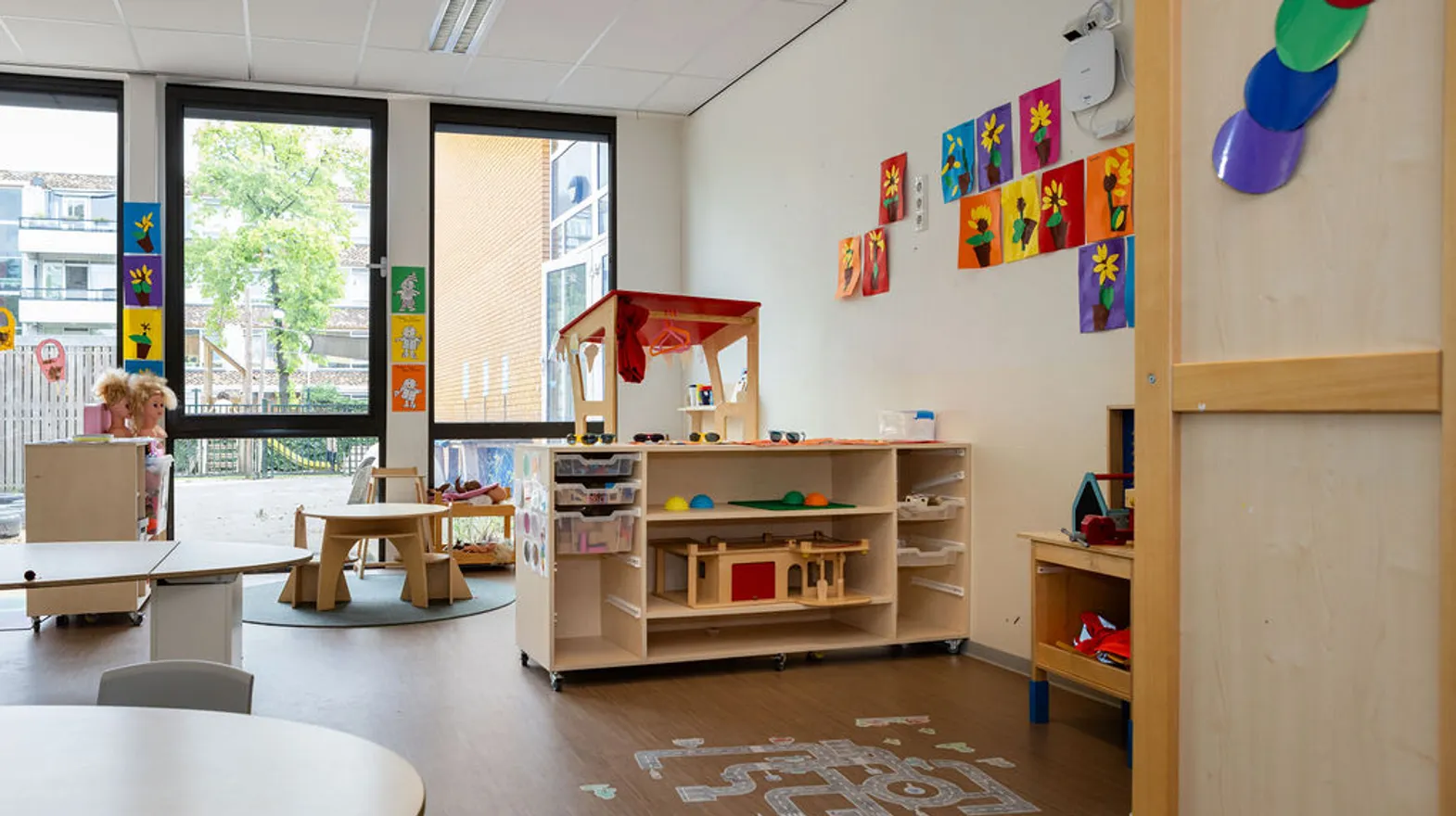 Binnenruimte van PO Marcus van Kind&co ludens