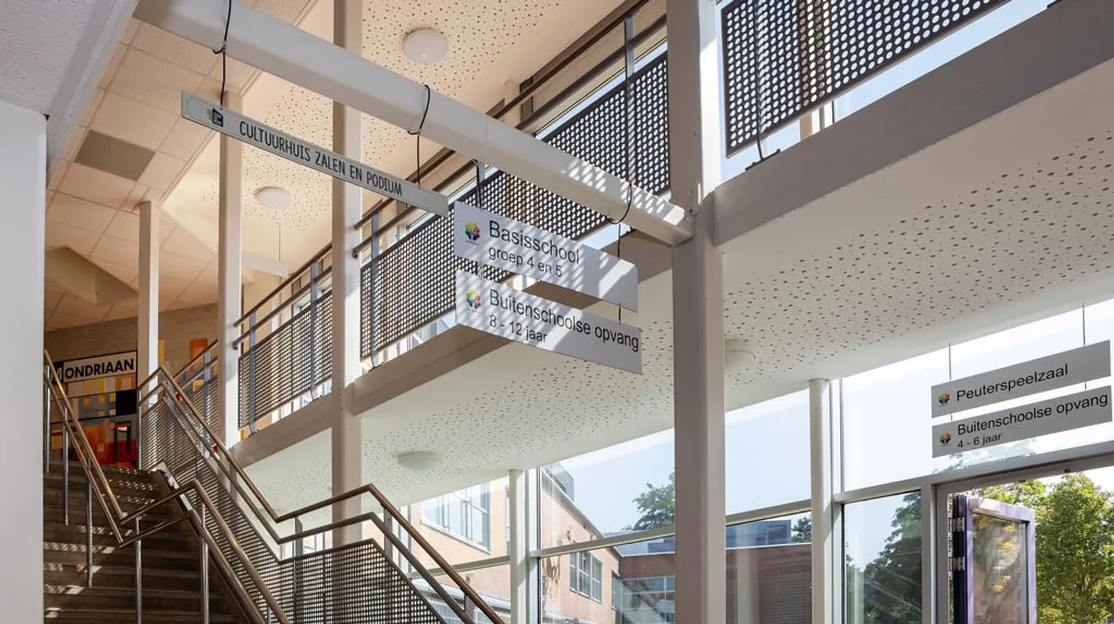 Hal Binnenruimte BSO Piet Mondriaan Abcoude Kind&co ludens