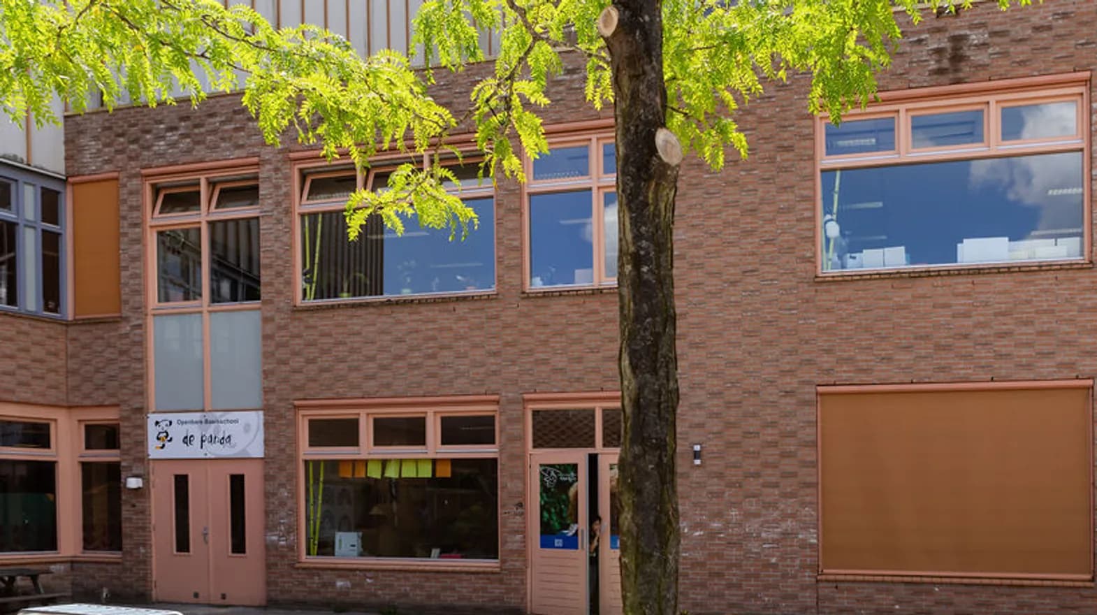 Buitenkant van BSO Hartendief in Utrecht Kind&co ludens