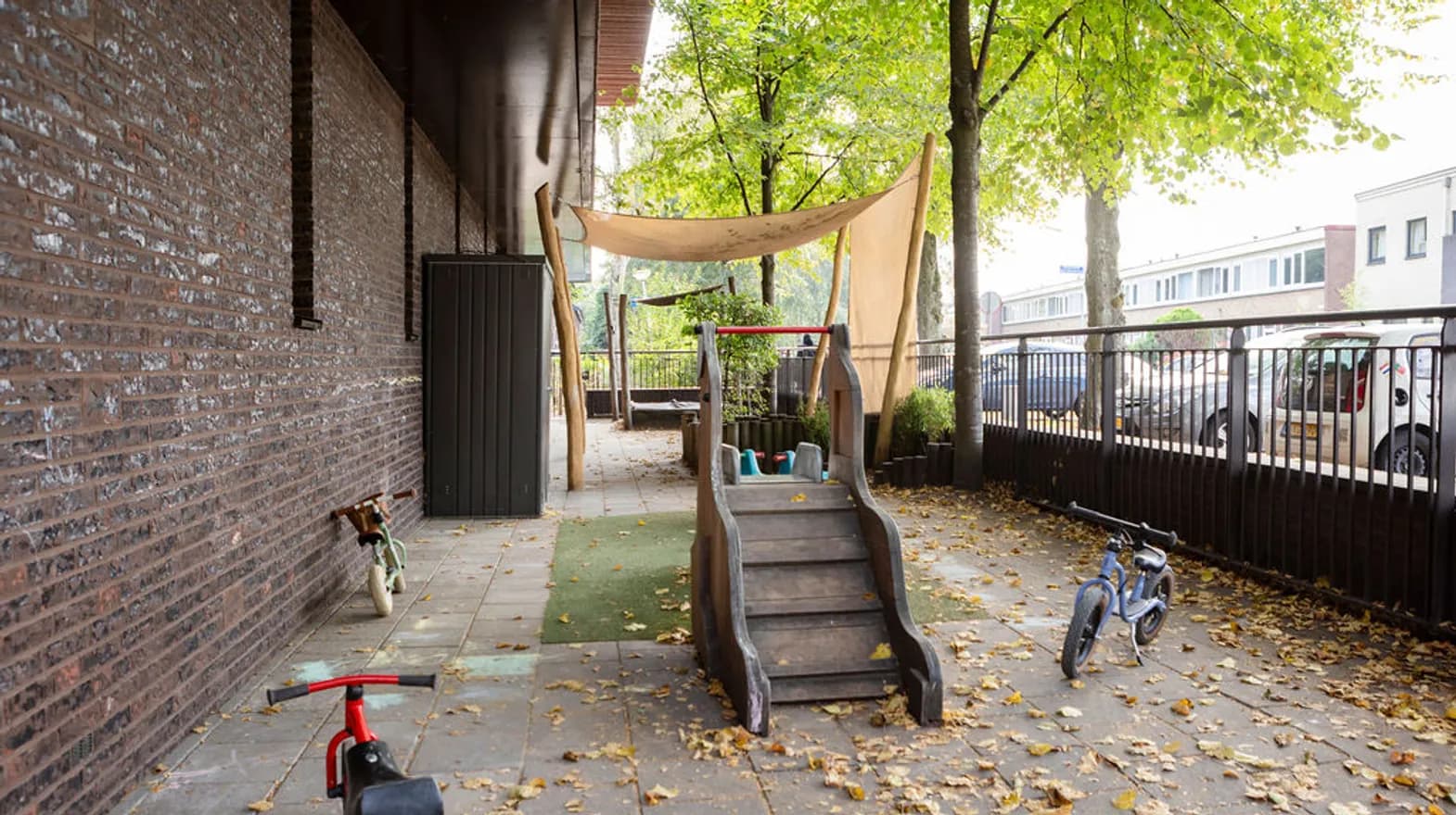 Buitenruimte KDV Speelrijk Weesp Kind&co ludens