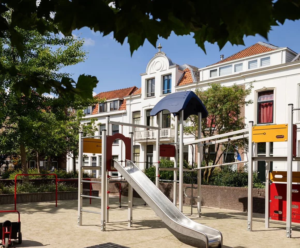 Speelplein buiten van BSO Bellewite Utrecht Kind&co ludens