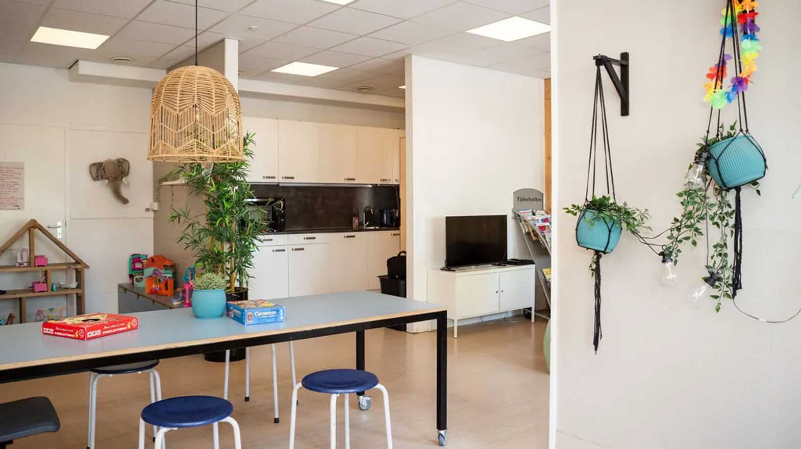 Binnenruimte van BSO Schoolwoningen, Kind&co ludens