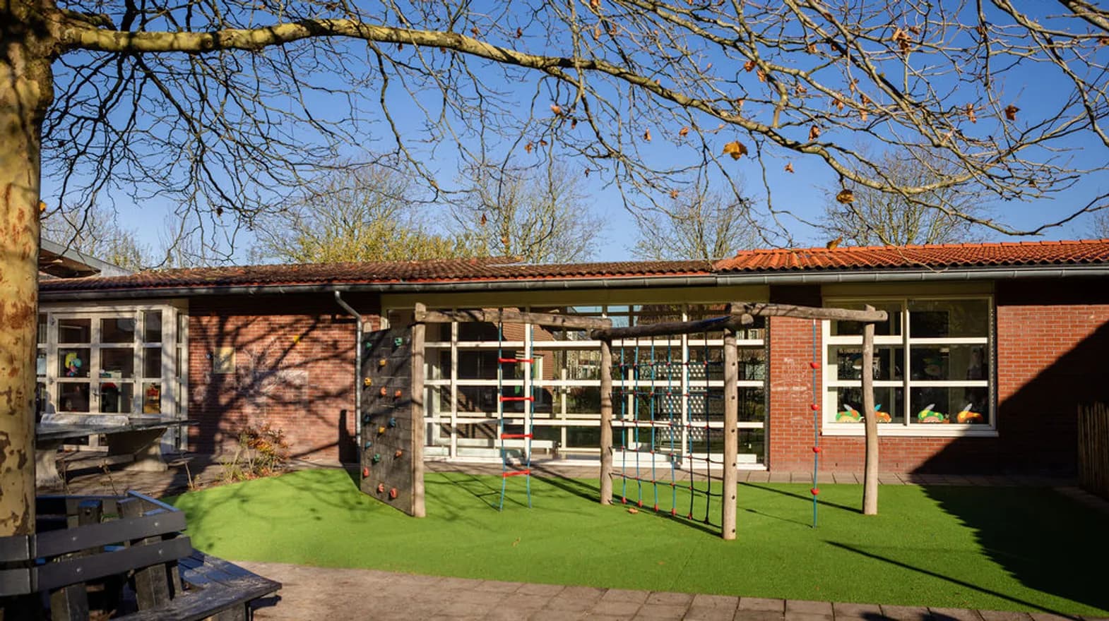 Buitenruimte van BSO 't Vlot in Mijdrecht Kind&co ludens