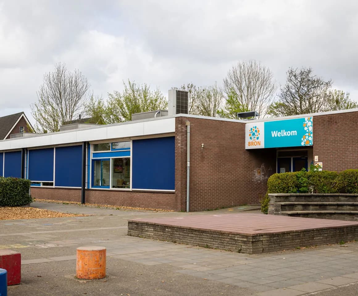 Buitenruimte van PO De Bron, Kind&co ludens