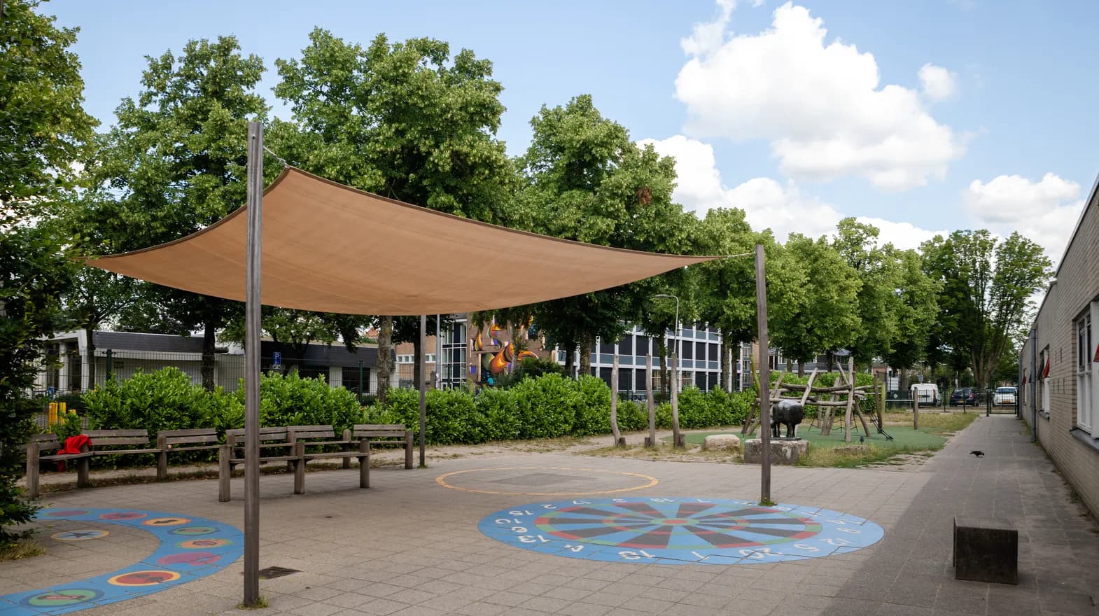 Buitenruimte PO Stepping Stones Utrecht Kind&co ludens Utrecht