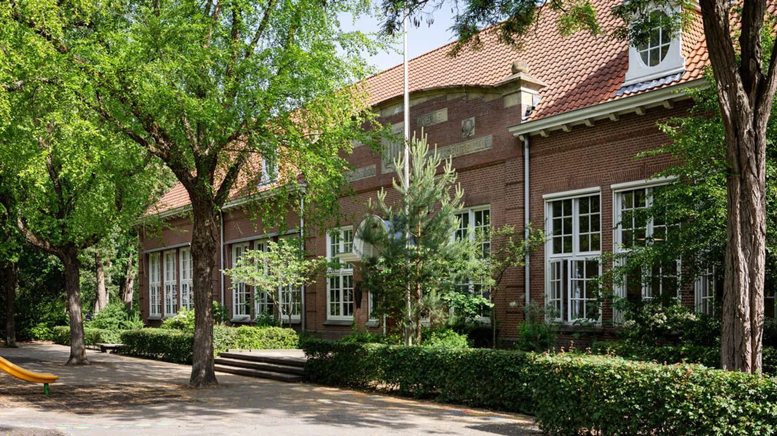 Buitenruimte PO van Dijck Bilthoven Kind&co ludens