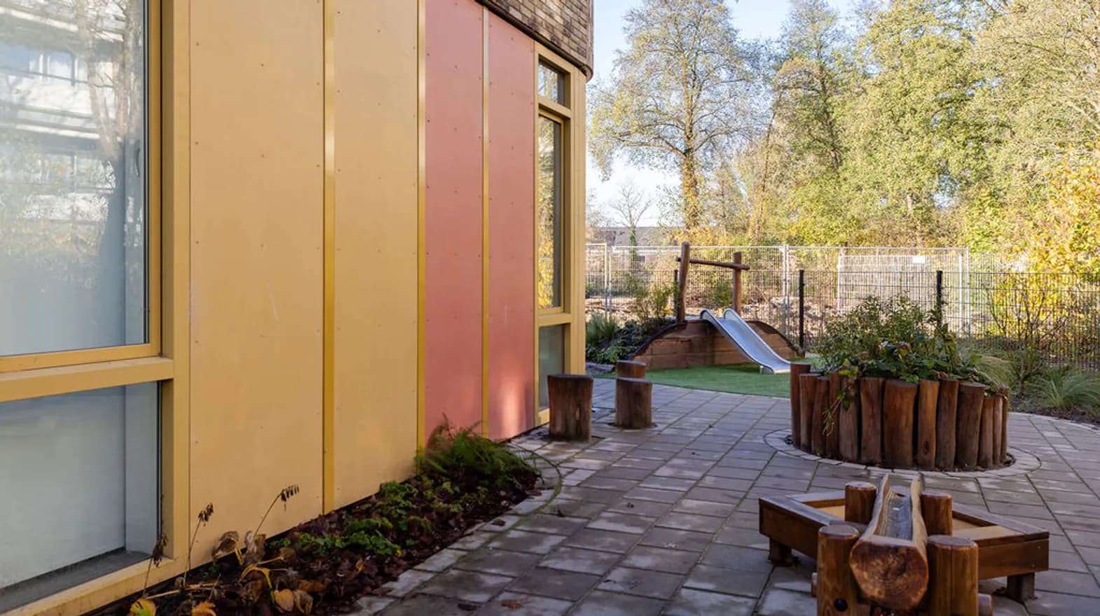 Buitenruimte van PO Avonturijn, Kind&co ludens