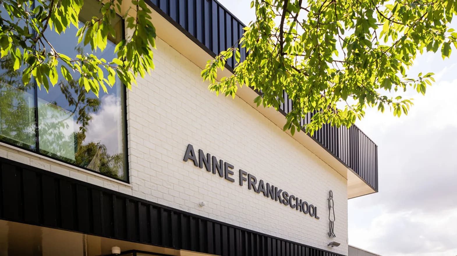 Voorgevel Anne Frank school Utrecht Kind&co ludens
