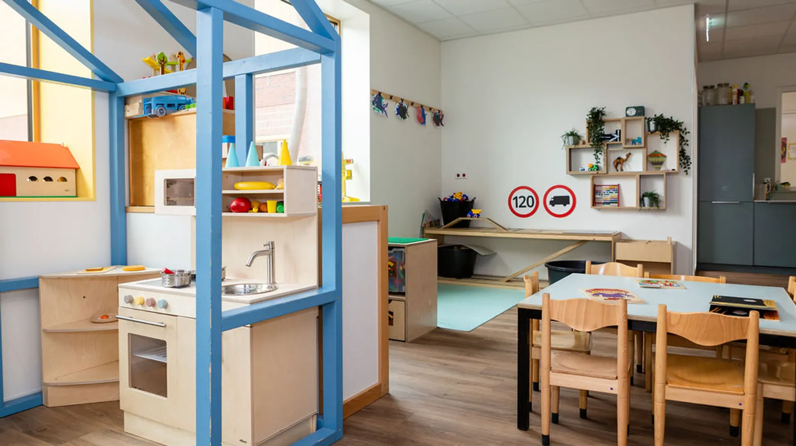 De groepsruimte van buitenschoolse opvang Luchtballon bij kinderopvang Kind&co Ludens