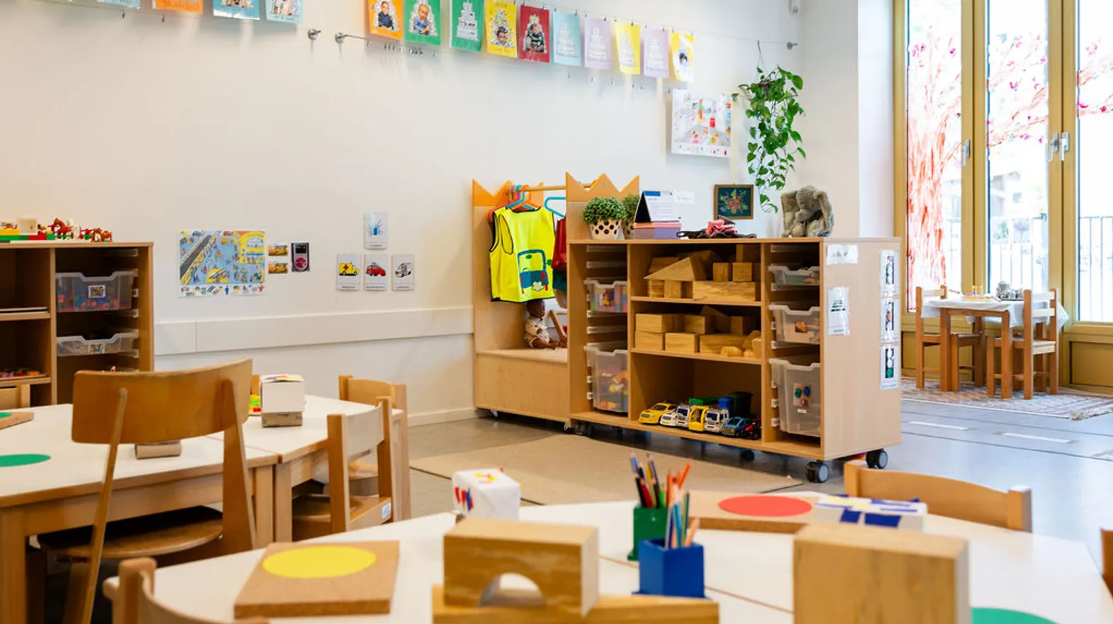 De verschillende speelhoeken van peuteropvang Dreumes Dribbel, kinderopvang Kind&co Ludens