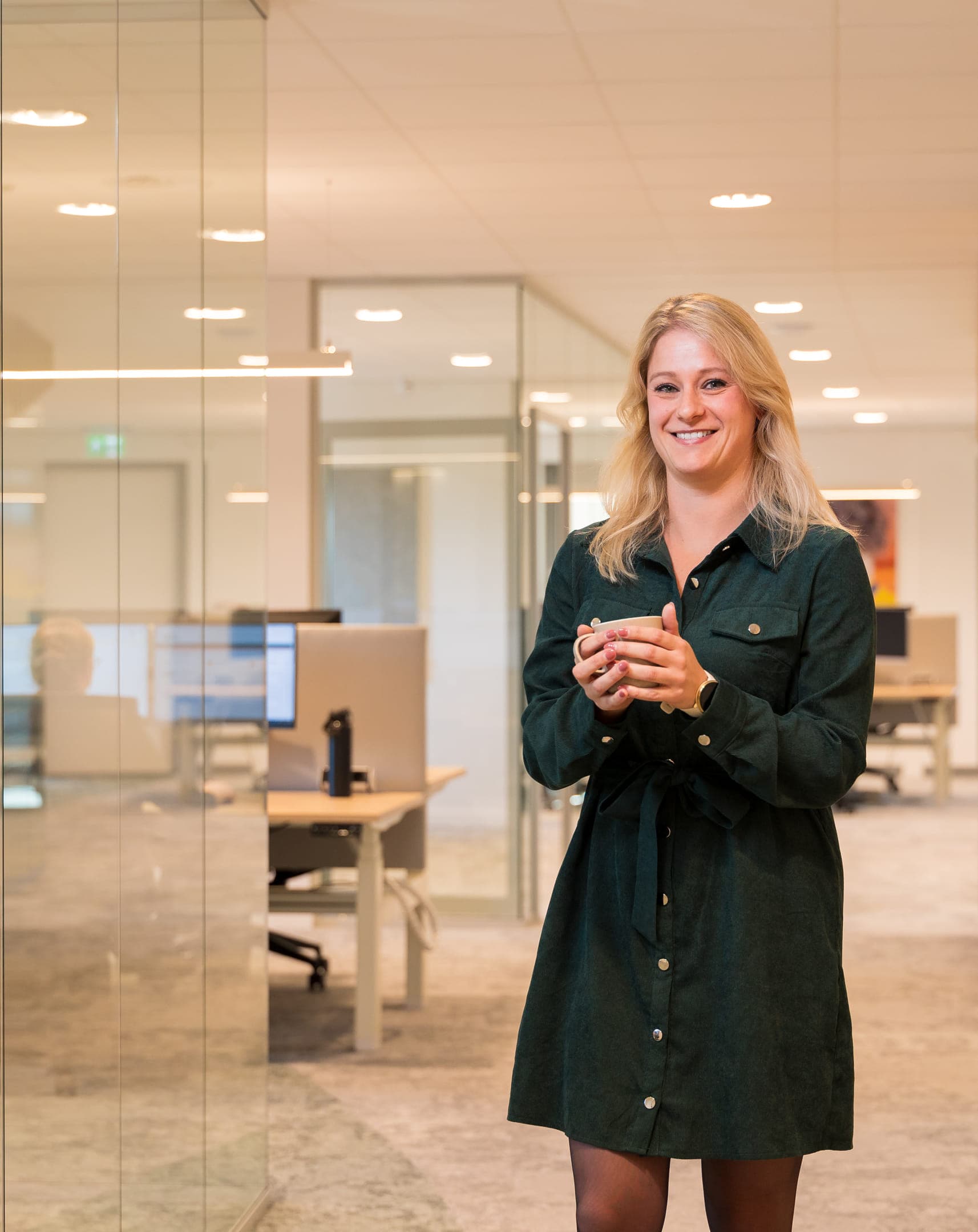 Portret van een collega op het servicekantoor van Kind&co ludens