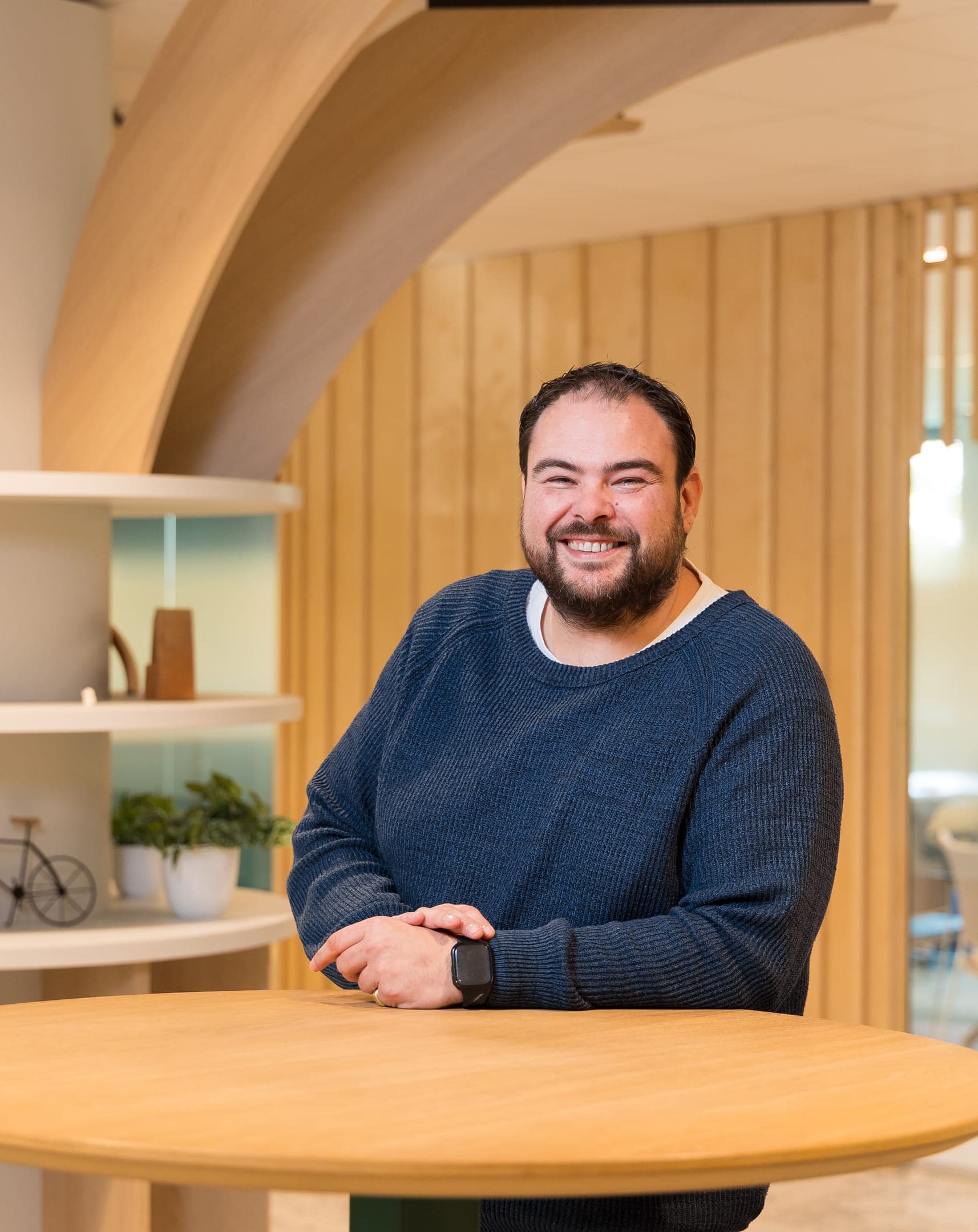 Portret van een collega op het servicekantoor van Kind&co ludens