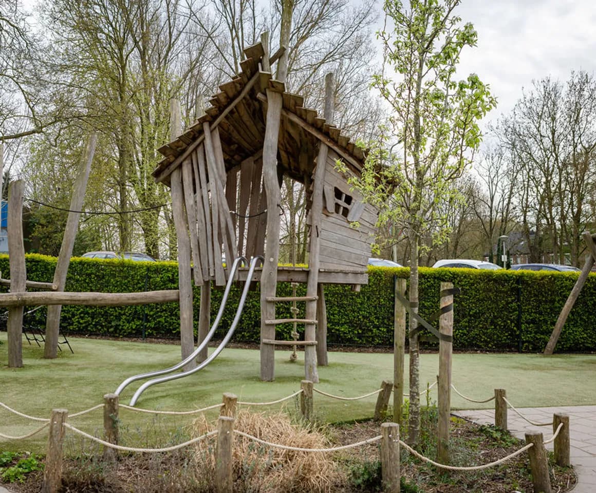 Buitenruimte van BSO De Bouwsteen, Kind&co ludens
