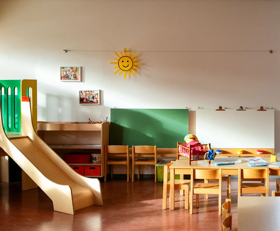 Groepsruimte met speeltoestel van Peuteropvang Houten Plantage bij kinderopvang Kind&co ludens