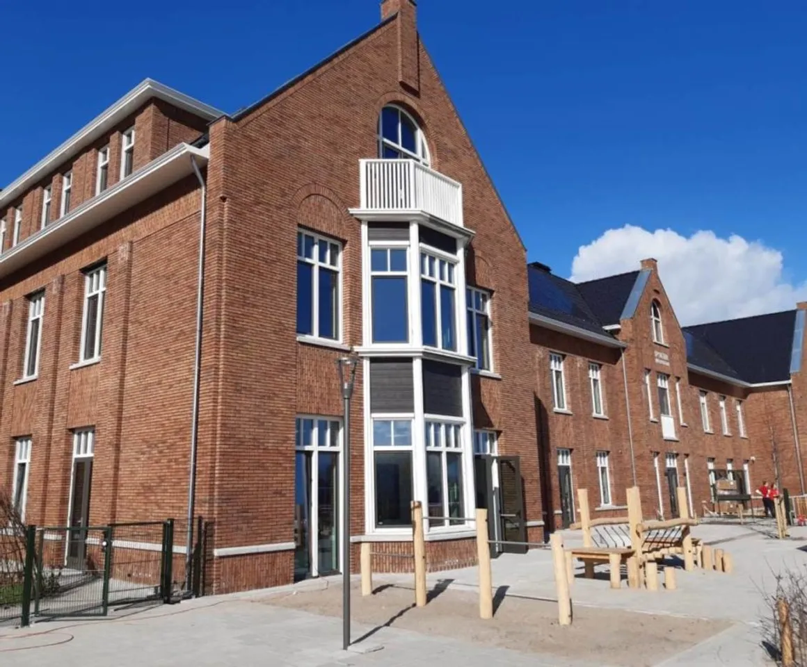 Gebouw van peuteropvang Weespersluis in Weesp bij kinderopvang Kind&co ludens