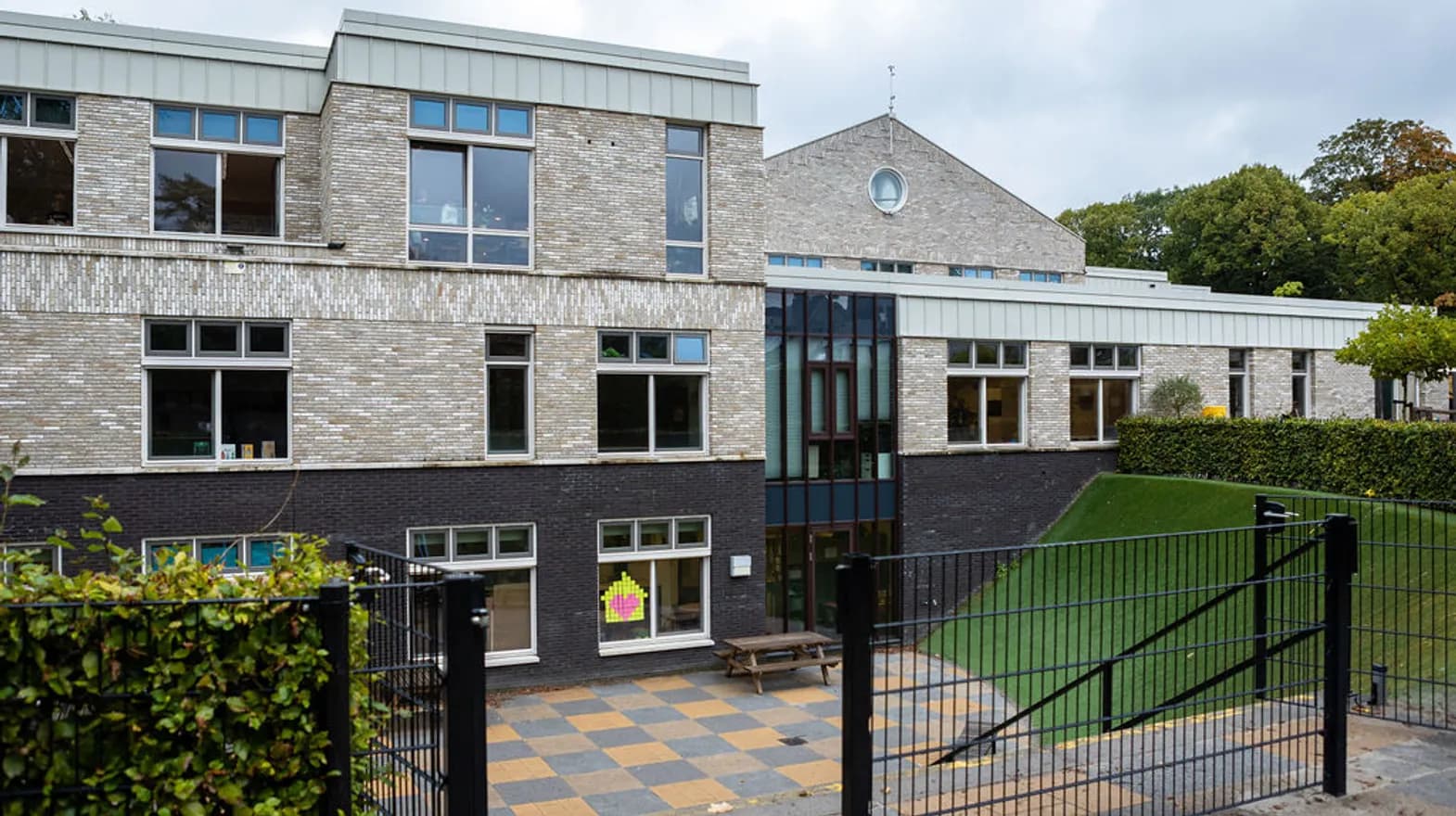 Gebouw van BSO Orangerie Baarn bij Kinderopvang Kind&co ludens