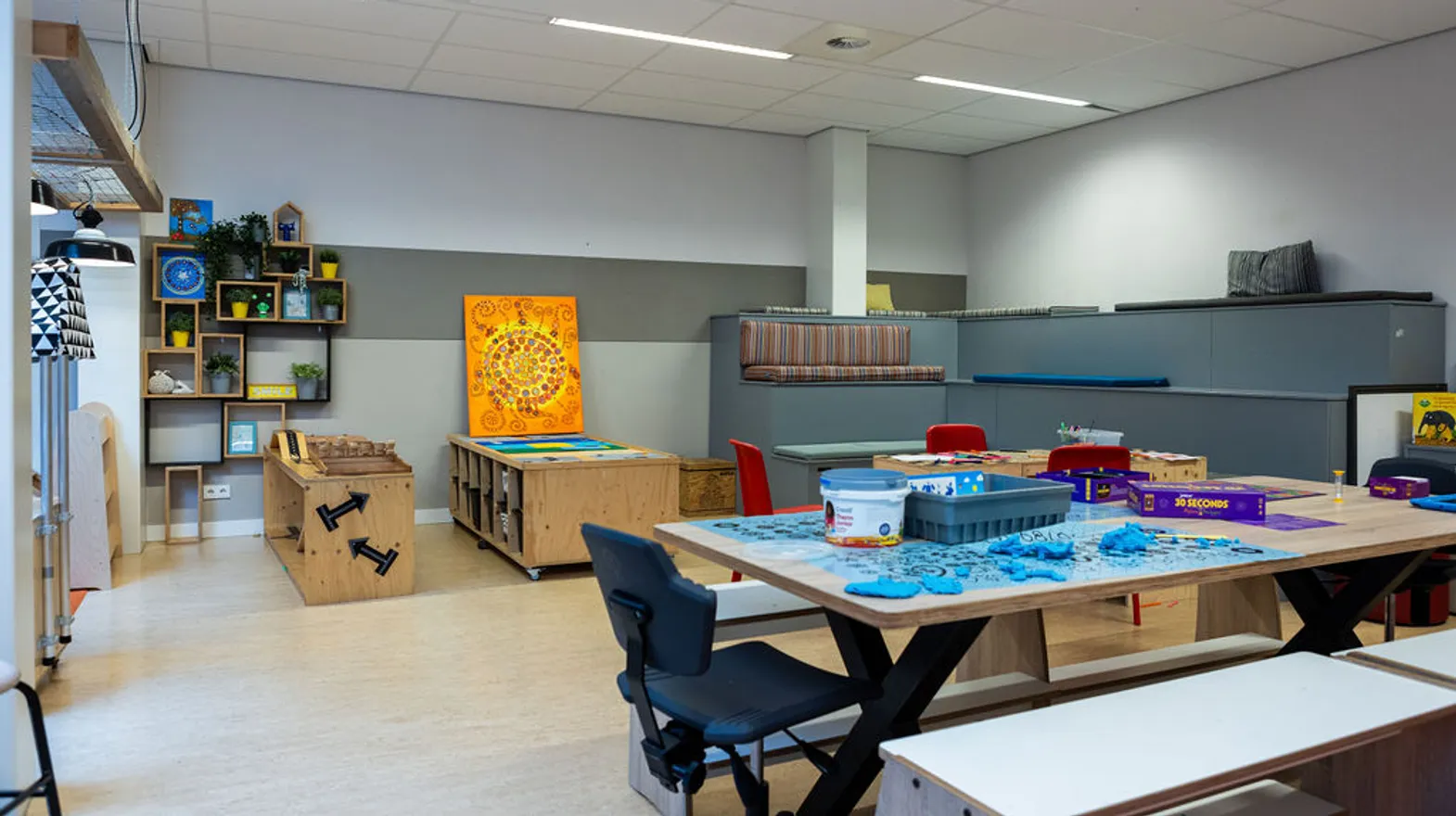 Knutselruimte bij BSO Orangerie Baarn van Kinderopvang Kind&co ludens