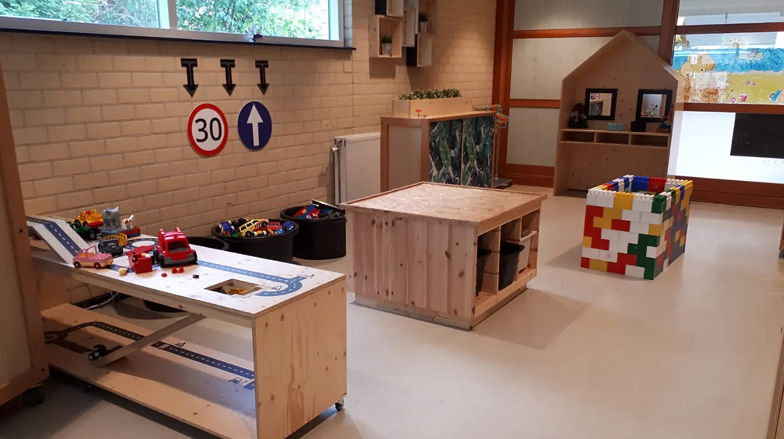Speelhoek in groepsruimte bij BSO Spelonk Den Dolder van kinderopvang Kind&co ludens