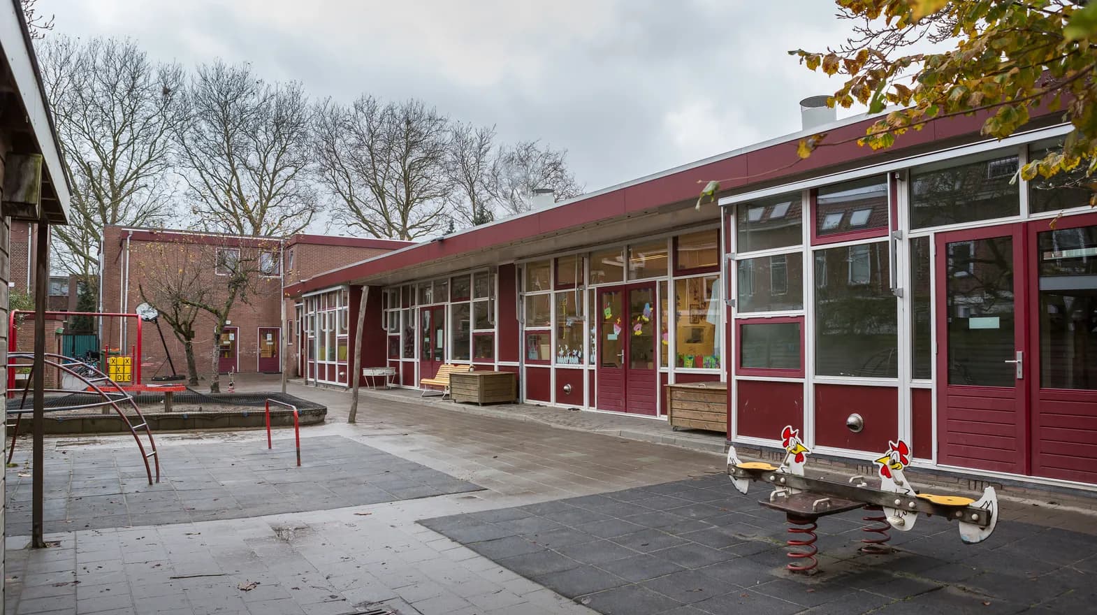 Buitenruimte van BSO Utrecht Billiton van kinderopvang Kind&co ludens